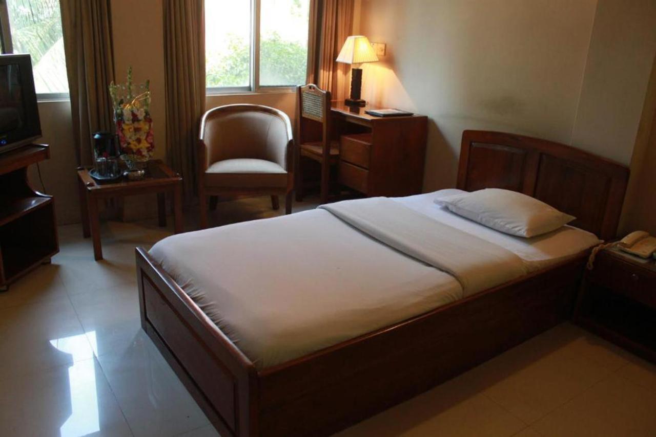 Hotel Ashrafee Dacca Exterior foto